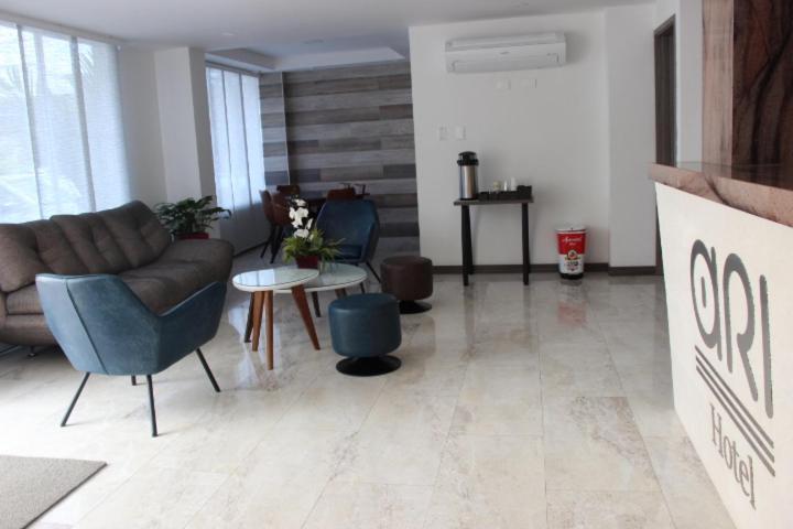 Ari Hotel Кали Екстериор снимка
